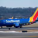 Southwest Airlines Stock Slips Premarket After Q2 Profit Miss, Says Baggage Policy Change Not Affecting Demand