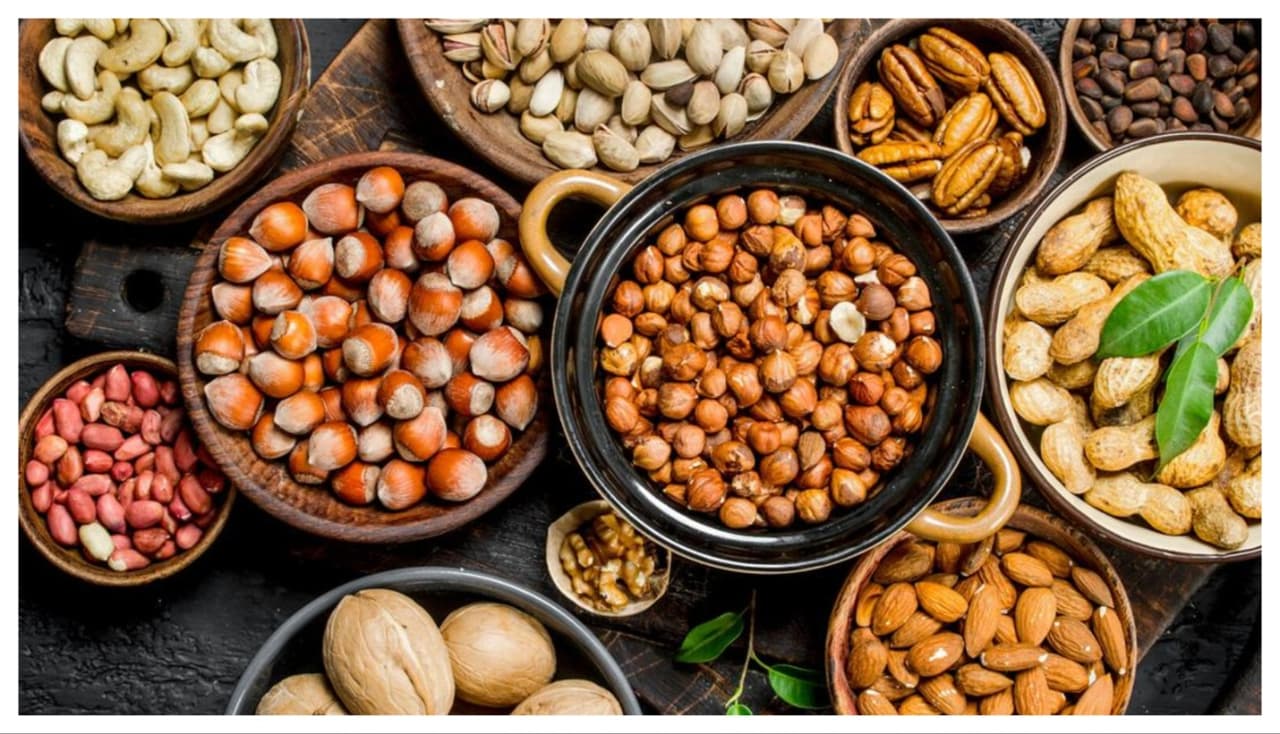 മോണോസാച്ചുറേറ്റഡ് കൊഴുപ്പുകൾ മോശം" (എൽഡിഎൽ) കൊളസ്ട്രോൾ കുറയ്ക്കാനും സഹായിക്കുന്നു.