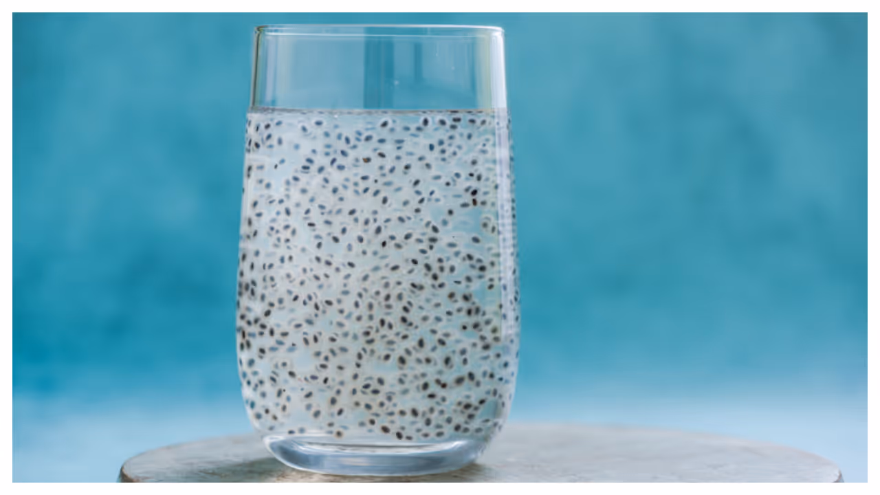 ബേസിൽ സീഡ് ചേർത്ത തേങ്ങാവെള്ളം 