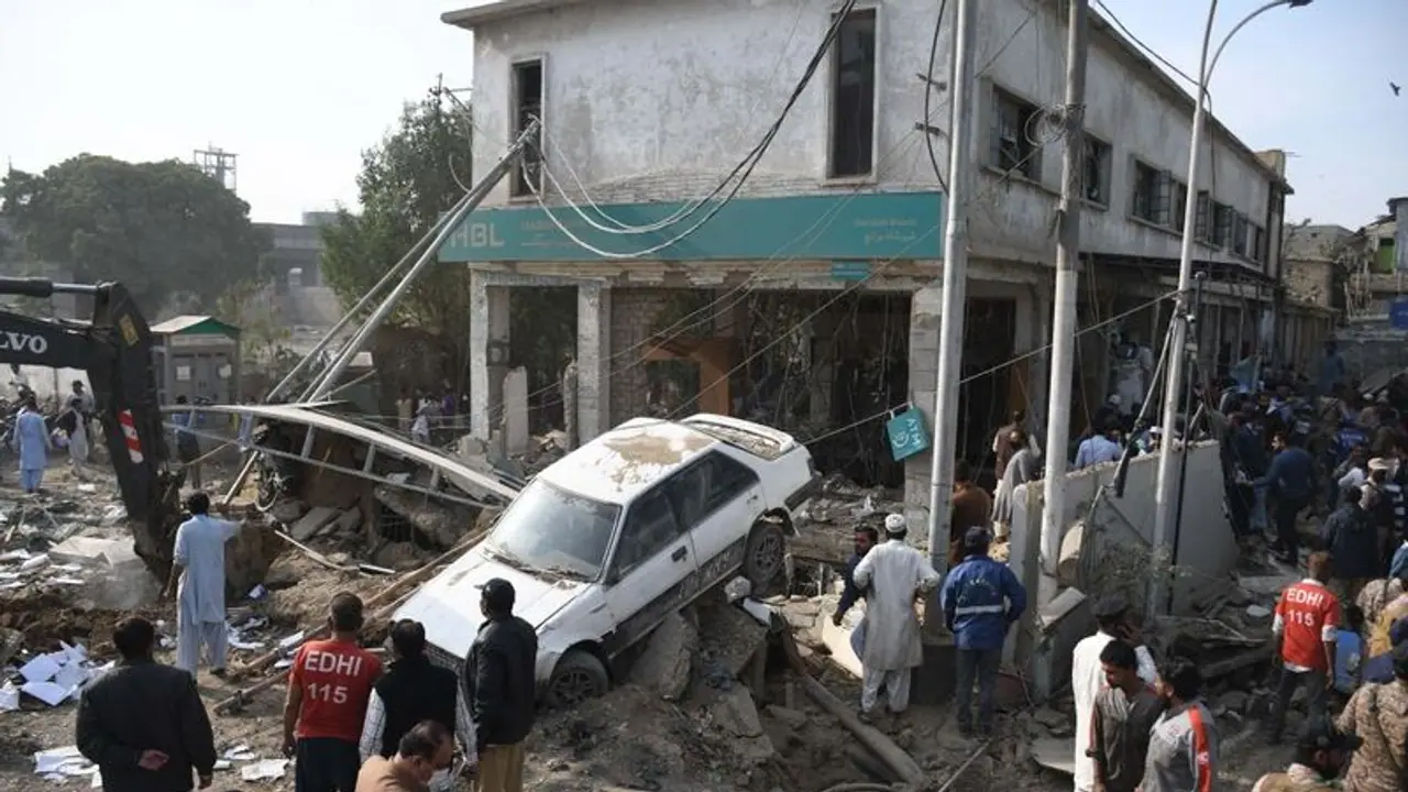 Pakistan blast photo1