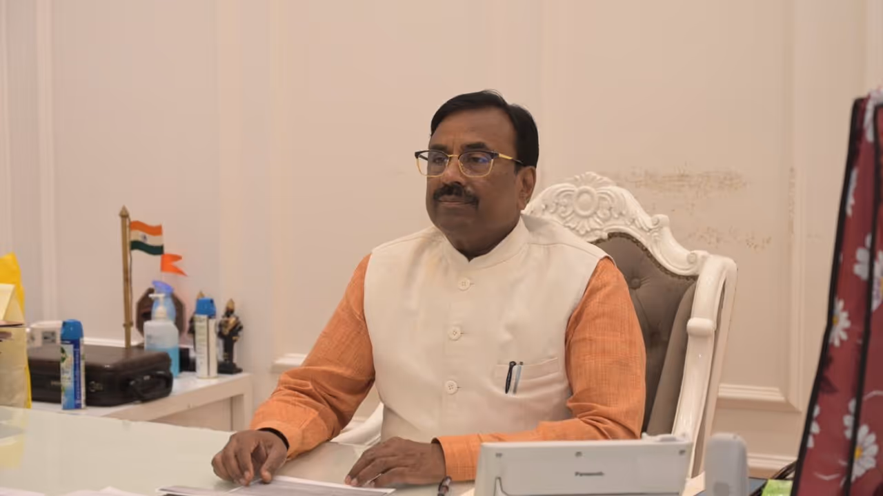 Sudhir Mungantiwar Sudhir Mungantiwar