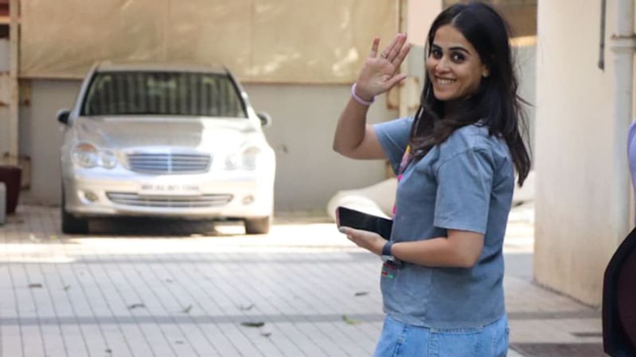 Genelia D'Souza was spotted at Bandra Genelia D'Souza was spotted at Bandra