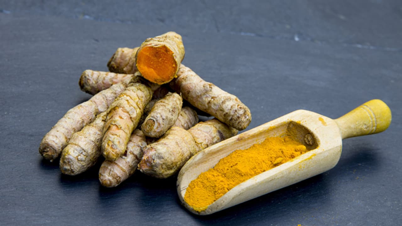 raw Turmeric face mask recipe