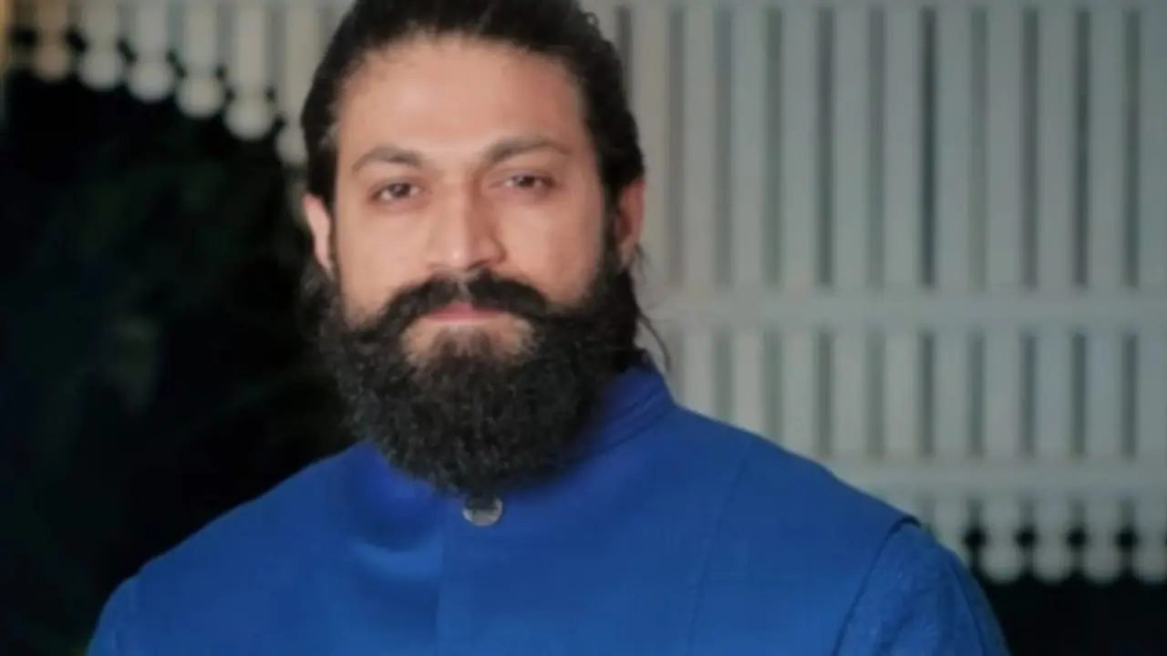 Kannada Actor Yash stylish video get attention Kannada Actor Yash stylish video get attention