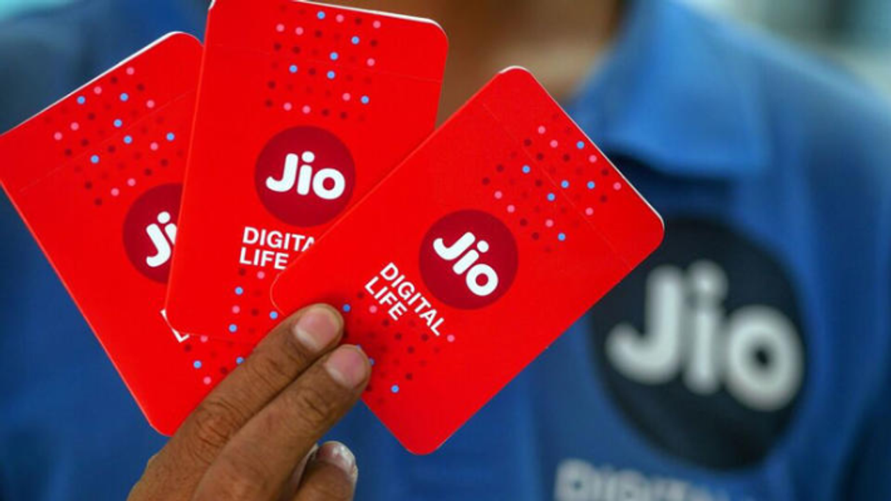Jio 8th Anniversary