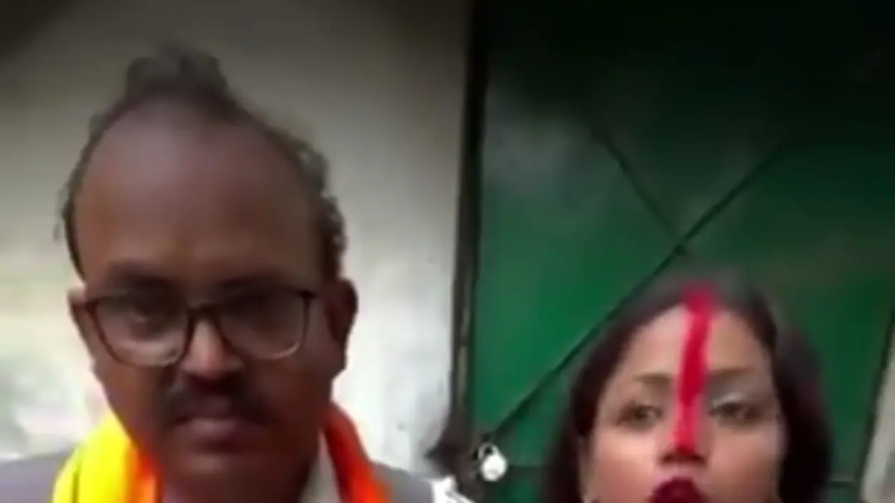 Daughter marries father watch the video that went viral on social media bsm Daughter marries father watch the video that went viral on social media bsm