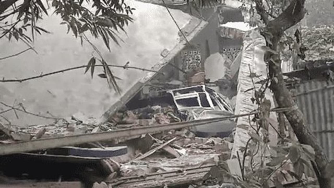 West Bengal crude bomb blast