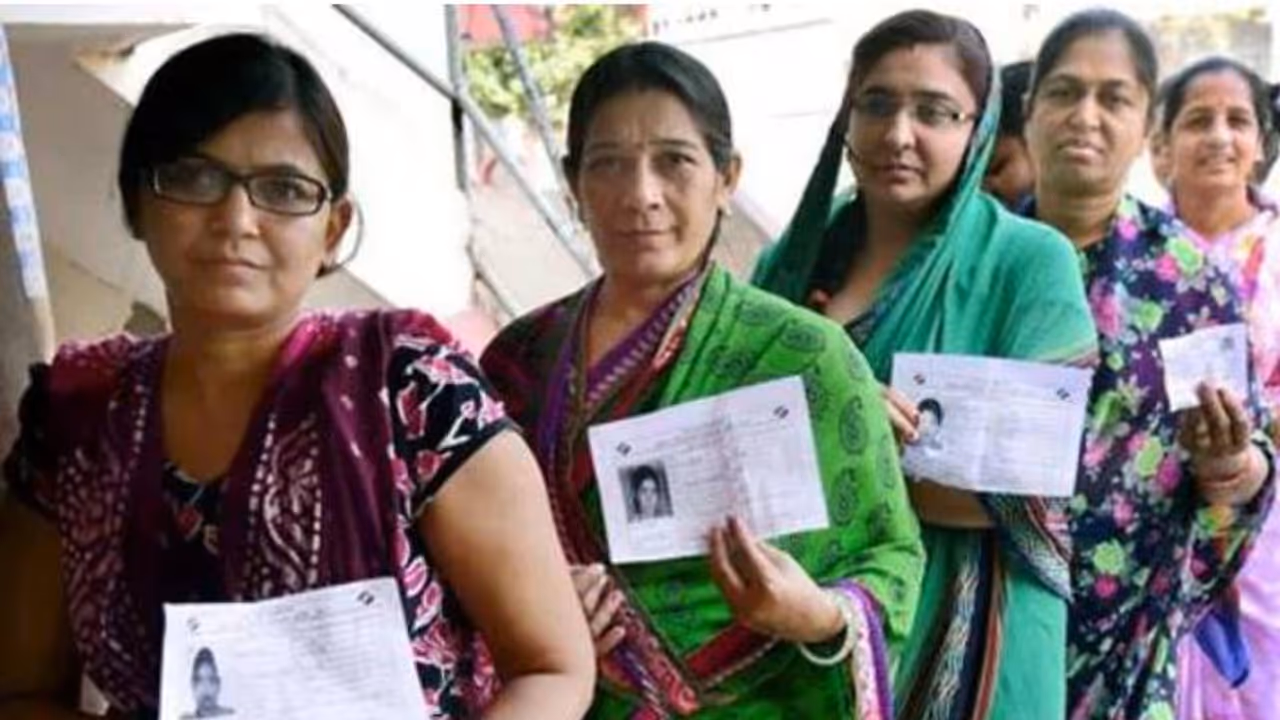 Women Vote in Delhi