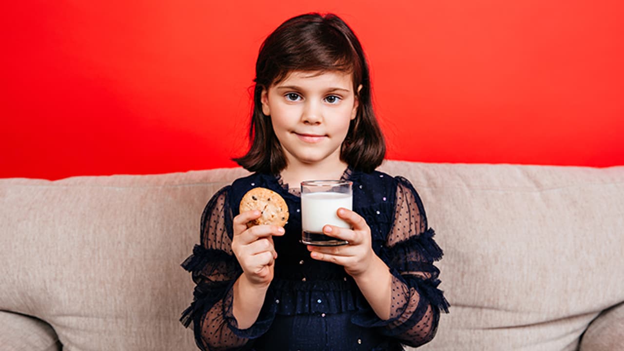 what is the right time to feed milk to kids what is the right time to feed milk to kids