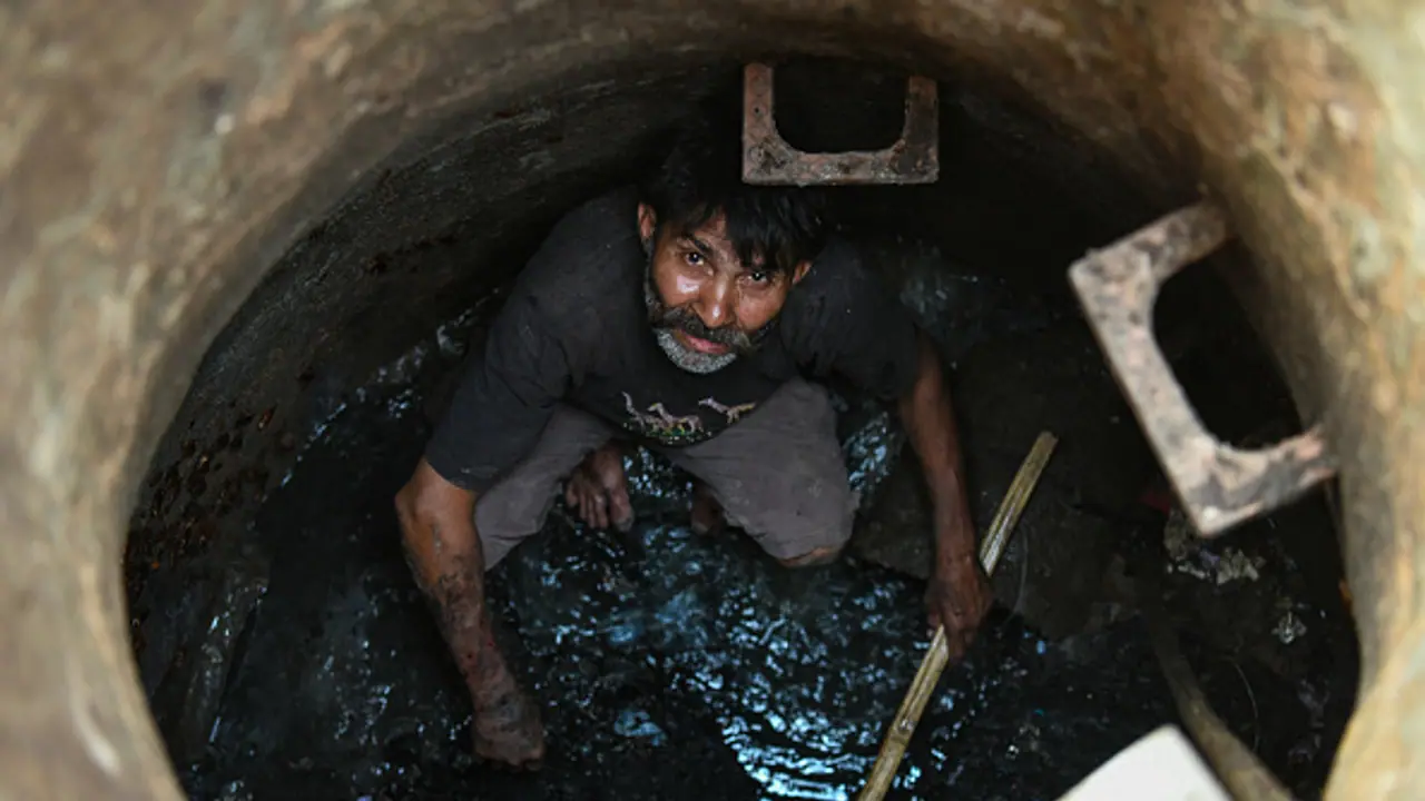 manual scavenging manual scavenging