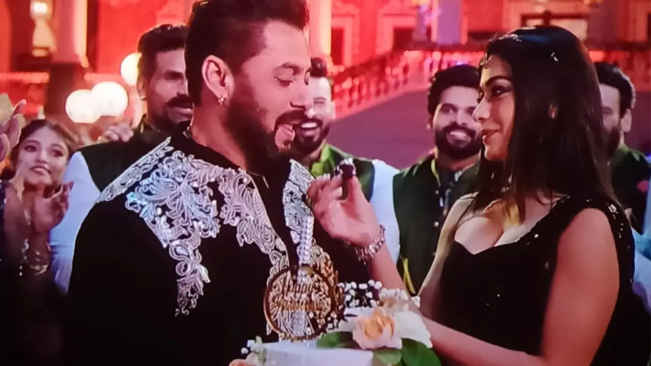 Salman Khan Rashmika Mandanna Age Gap Salman Khan Rashmika Mandanna Age Gap