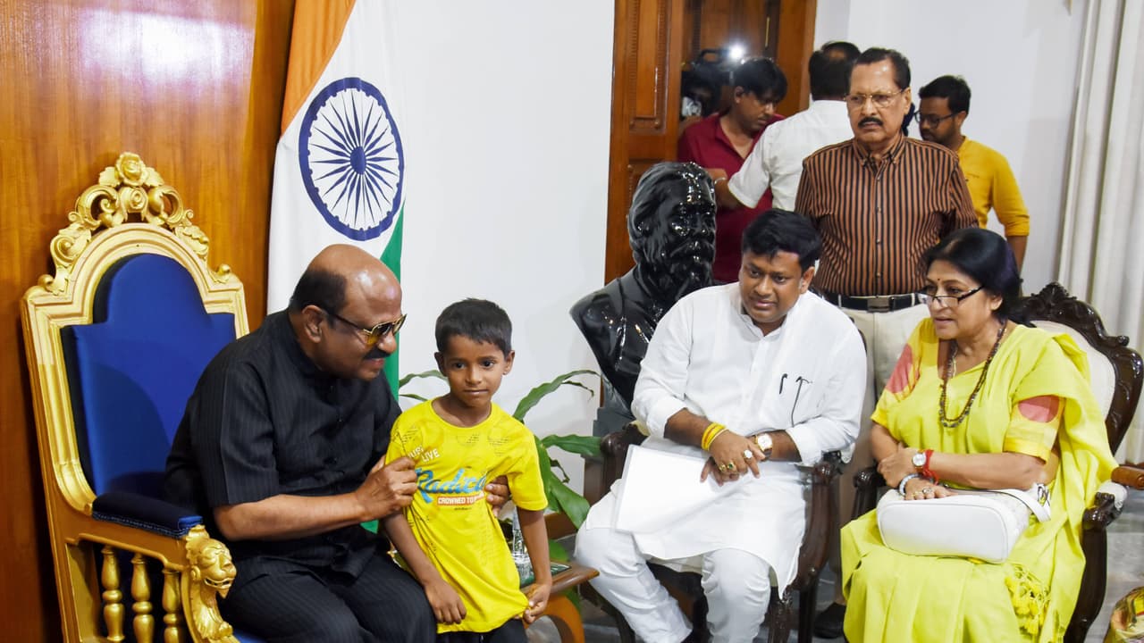 C. V. Ananda Bose meets with the victims of Murshidabad violence