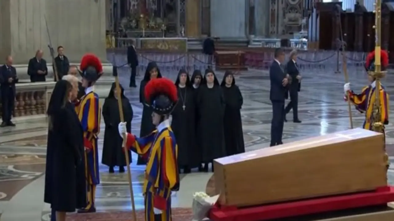 Trump tribute for Pope