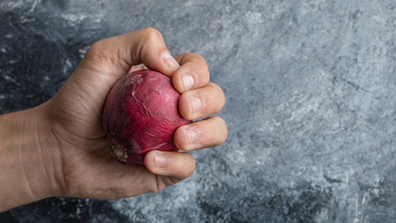 Why keep onion in pocket in summer Why keep onion in pocket in summer