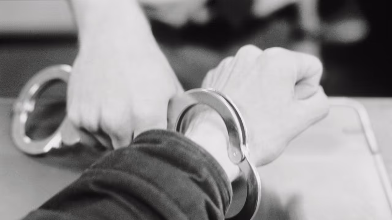 Arrest representational image Arrest representational image