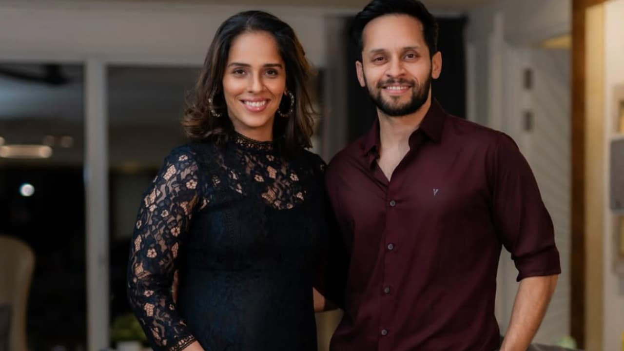 Saina Nehwal and parupalli Kashyap love story Saina Nehwal and parupalli Kashyap love story