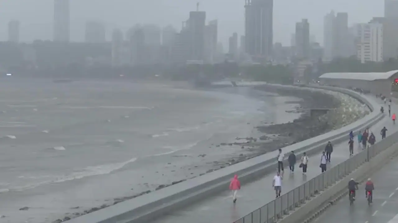 Mumbai | Heavy Rain Forecast: Yellow Alert Issued