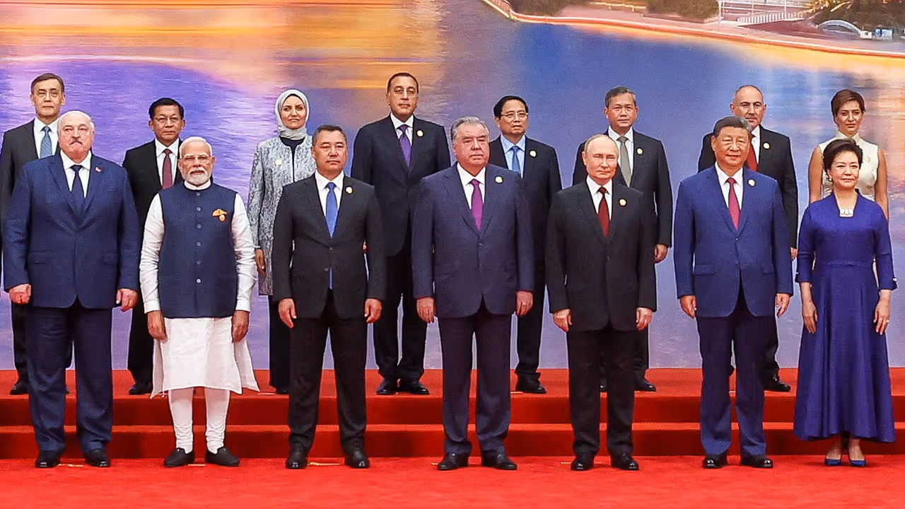 PM Modi with SCO leaders in Tianjin, China