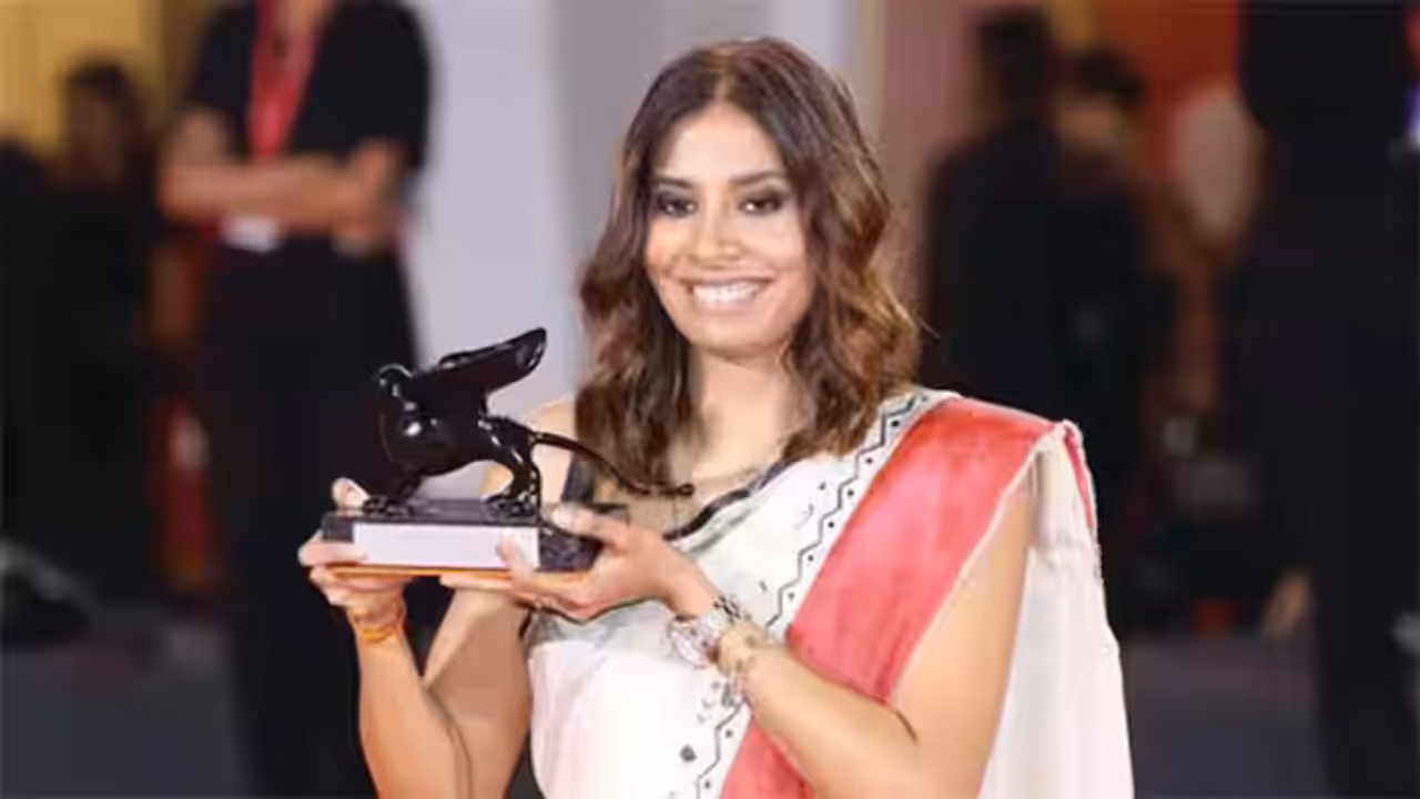 ANUPARNA_ROY ANUPARNA_ROY