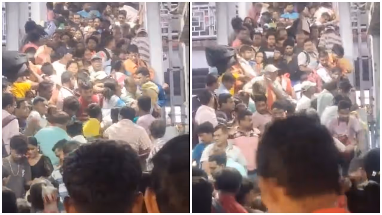 Bardhaman Railway Station stampede 