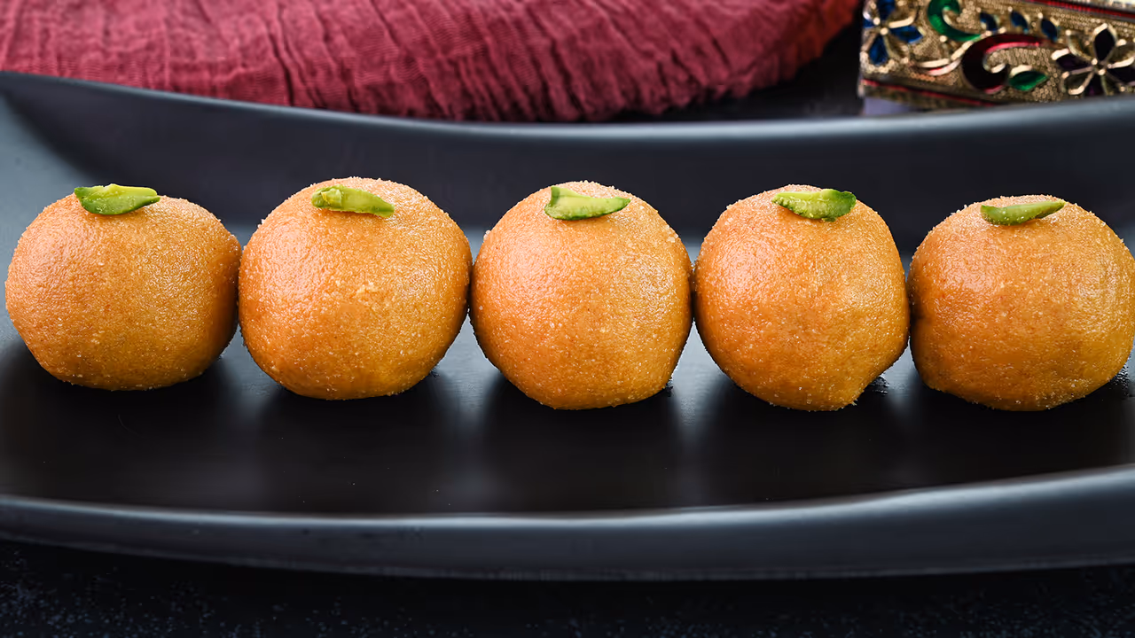 Besan Ladoo without Ghee & Sugar