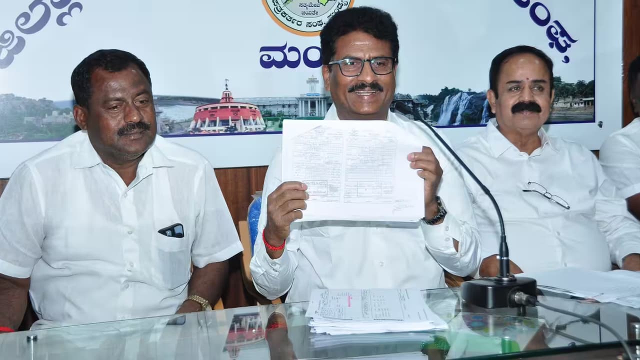 Suresh Gowda Suresh Gowda