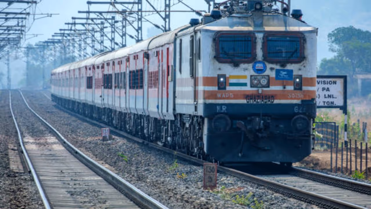 Extra sleeper coach added to Chennai Mangaluru Express service Extra sleeper coach added to Chennai Mangaluru Express service
