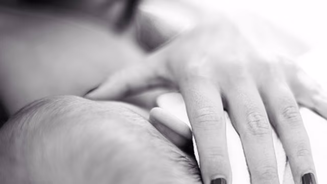 breast feeding mother