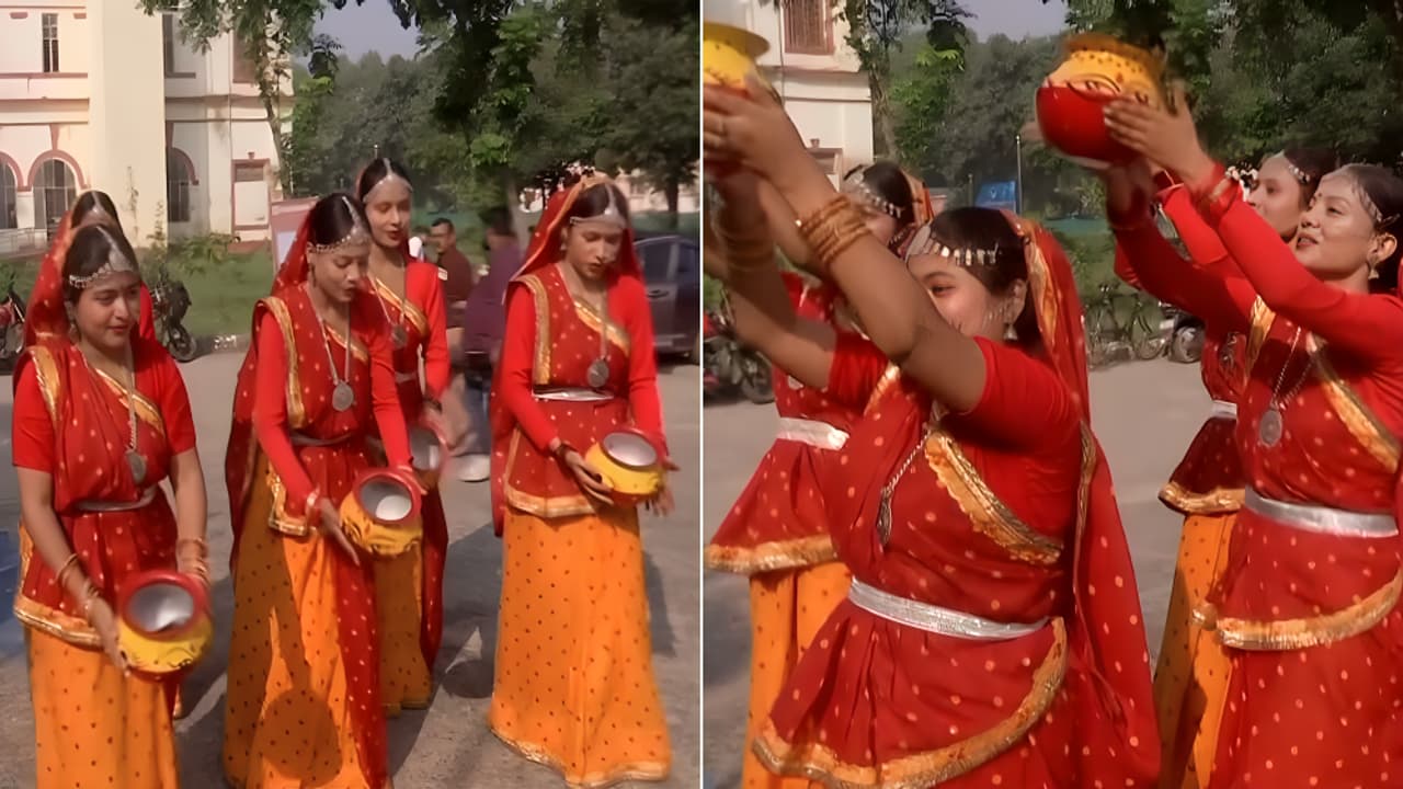 Bihar election women perform jhijhiya Bihar election women perform jhijhiya