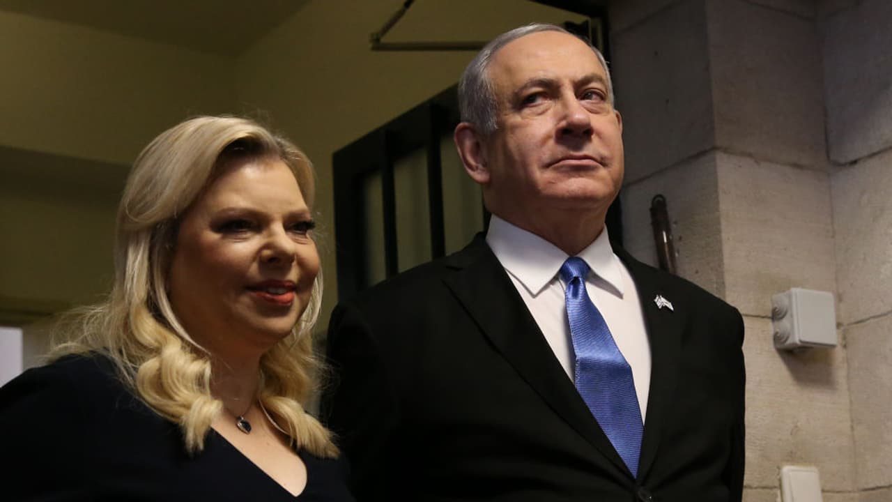 Isreal PM Benjamin Netanyahu and his Wife Isreal PM Benjamin Netanyahu and his Wife