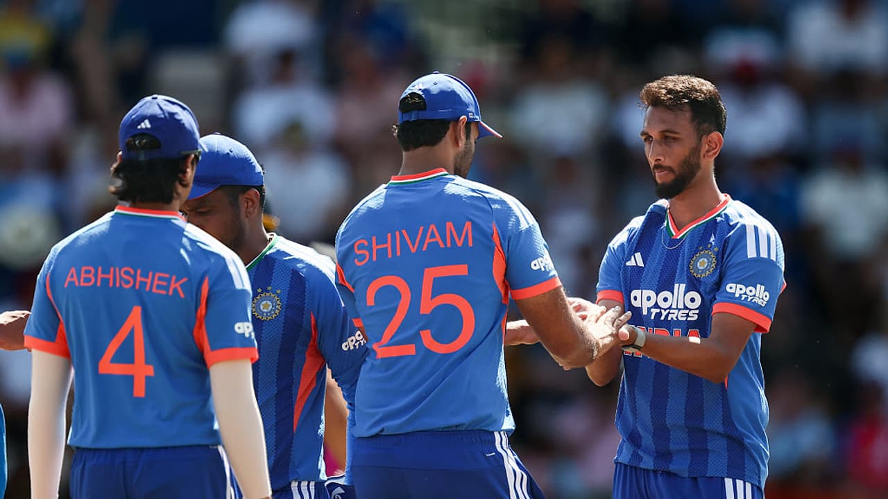 Team India's Poor Bowling on Display in the 5th T20I vs England Team India's Poor Bowling on Display in the 5th T20I vs England