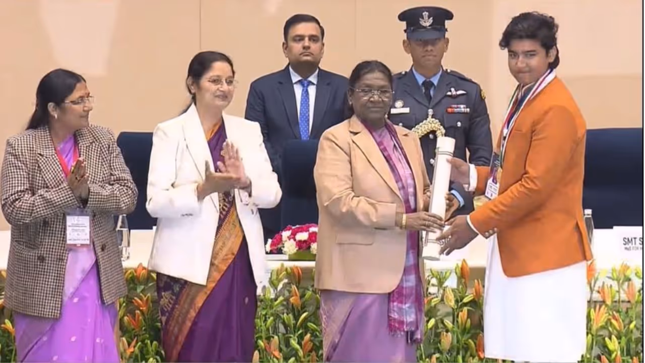Vaibhav suryavanshi rashtriya bal puraskar by president Vaibhav suryavanshi rashtriya bal puraskar by president