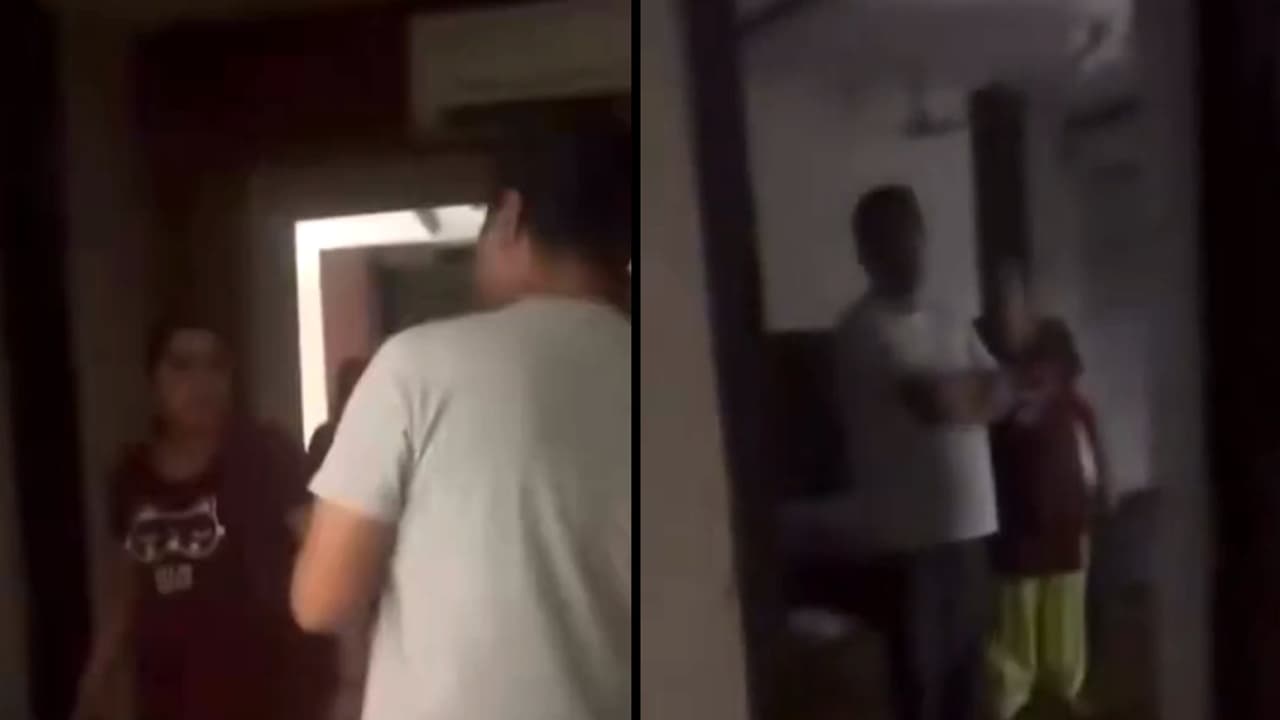 Mother In Law Throws Slipper at Daughter In Law in Viral Video, Internet Questions Husband’s Silence (WATCH) Mother In Law Throws Slipper at Daughter In Law in Viral Video, Internet Questions Husband’s Silence (WATCH)