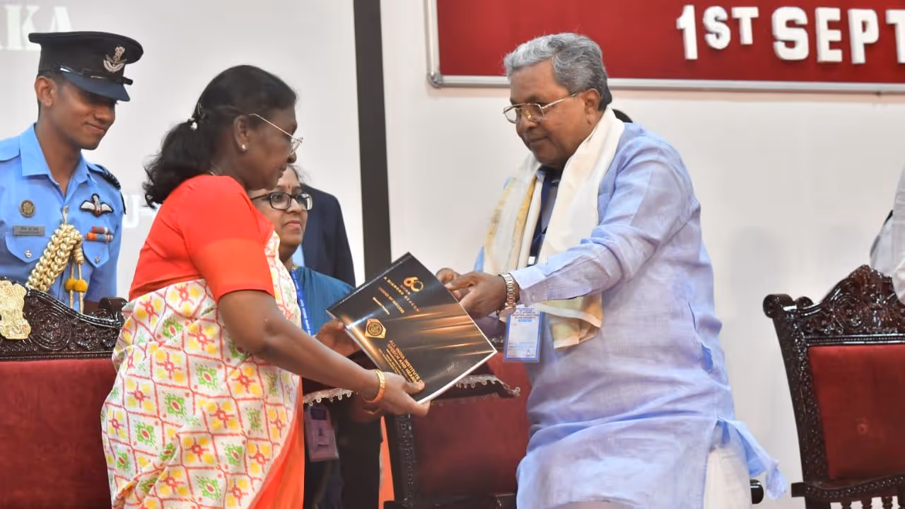 Droupadi Murmu and Siddaramaiah