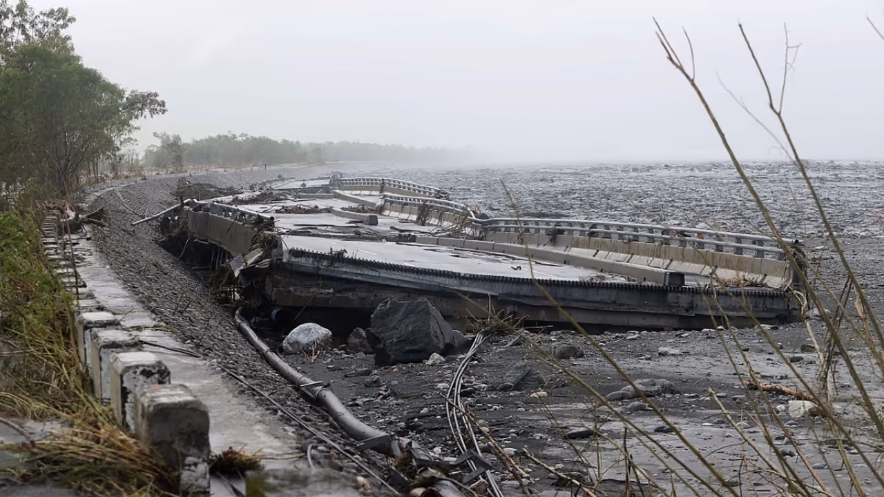 Flooded streets after lake barrier collapse in Taiwan