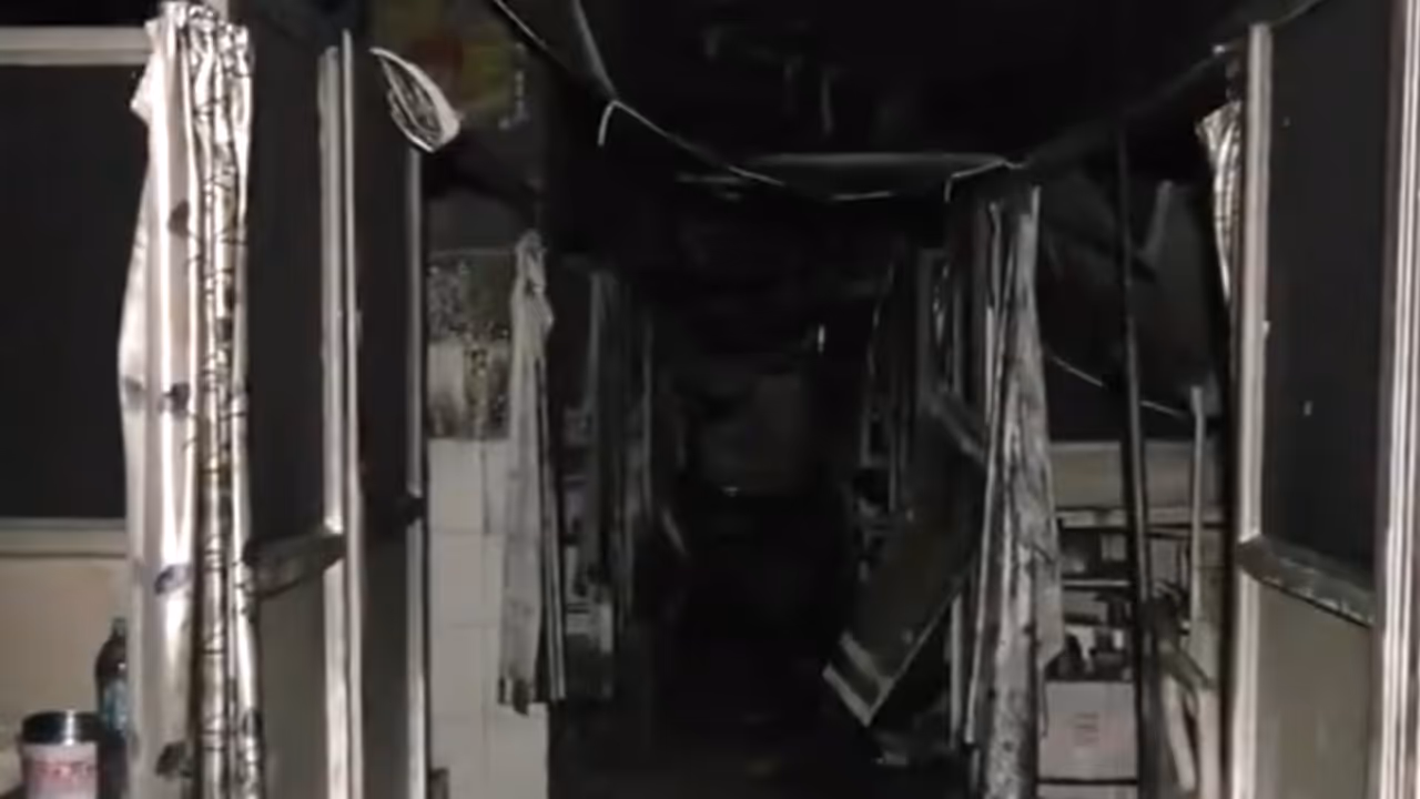 Eight Dead After Fire Breaks Out at ICU Ward of hospital Eight Dead After Fire Breaks Out at ICU Ward of hospital