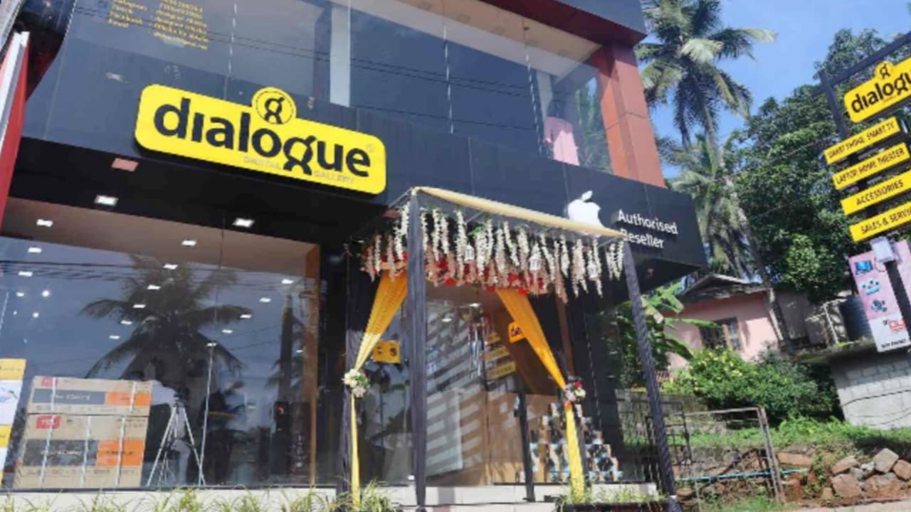 Mobile Phone Showroom fraud Mobile Phone Showroom fraud