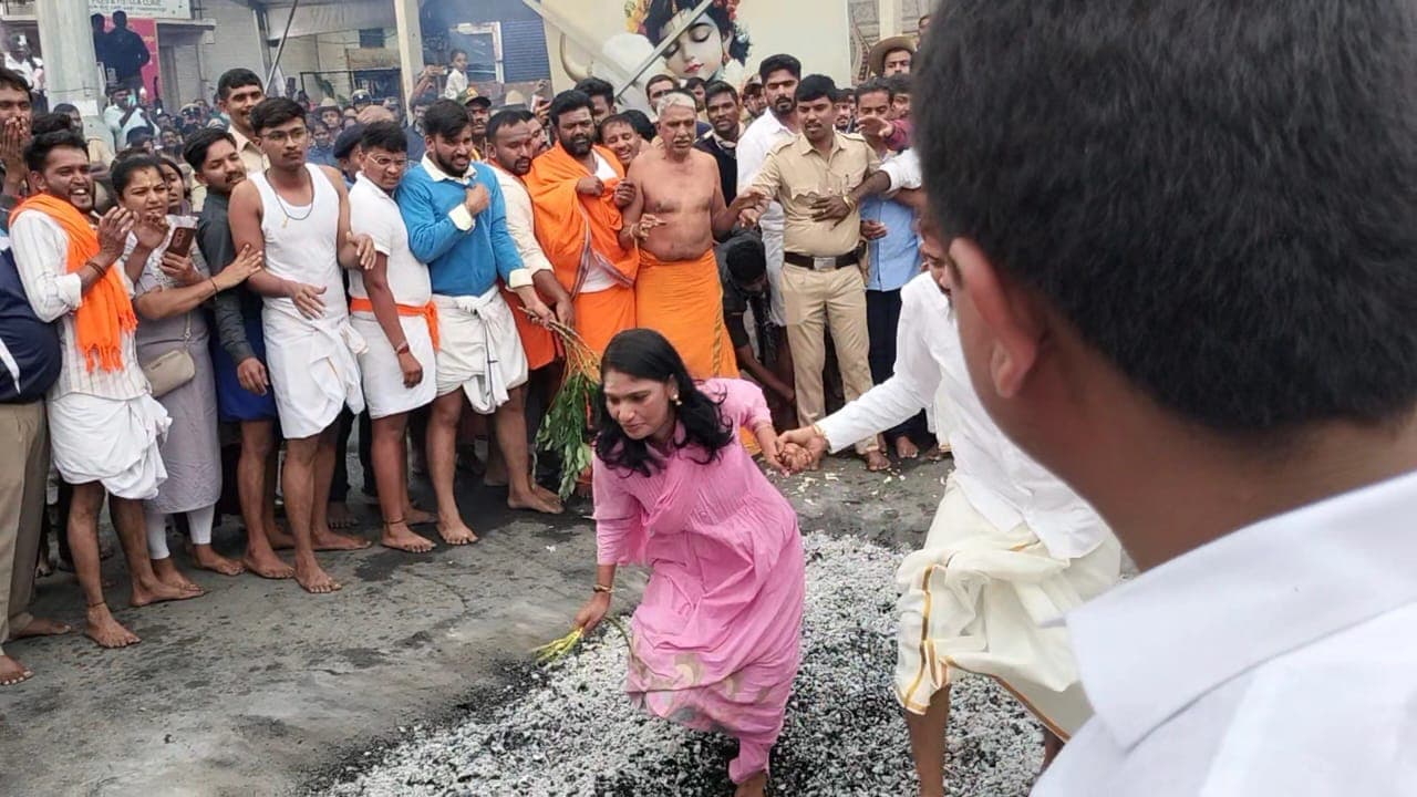 Hassan DC Lathakumari Participates in Siddeshwara Kendo Utsav 