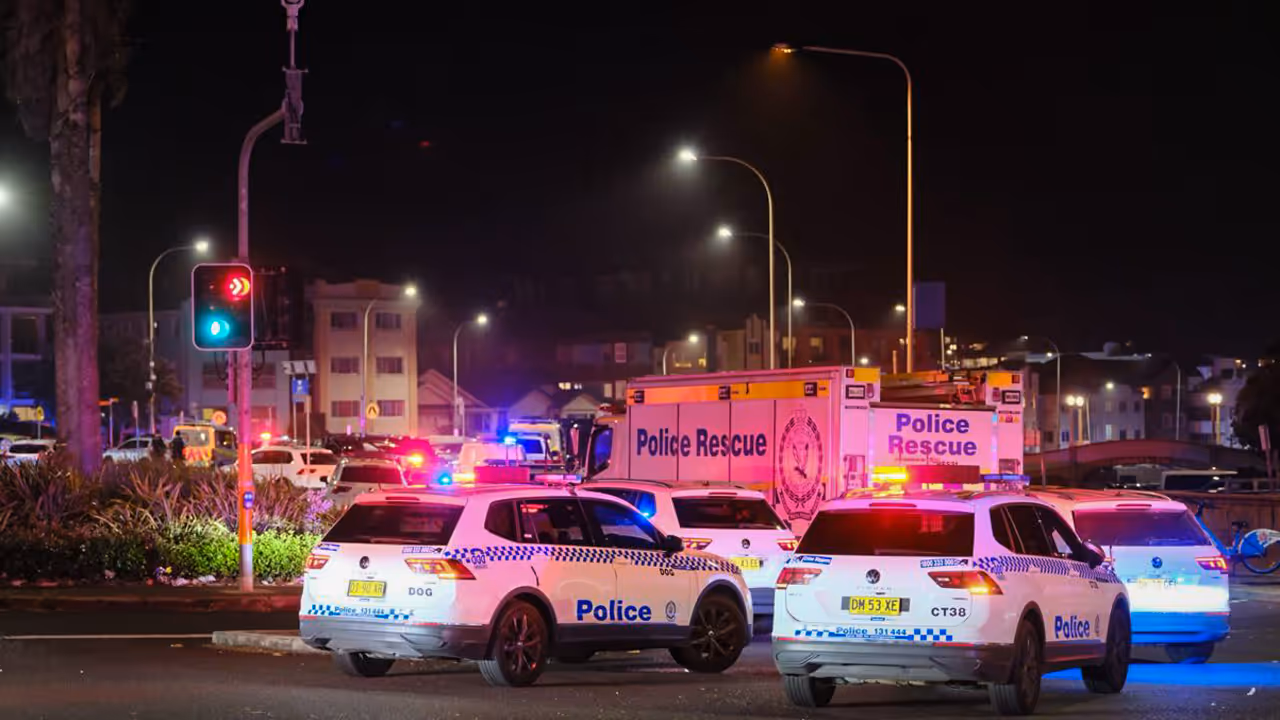 Police secure Bondi Beach in Sydney after terrorist shooting incident Police secure Bondi Beach in Sydney after terrorist shooting incident