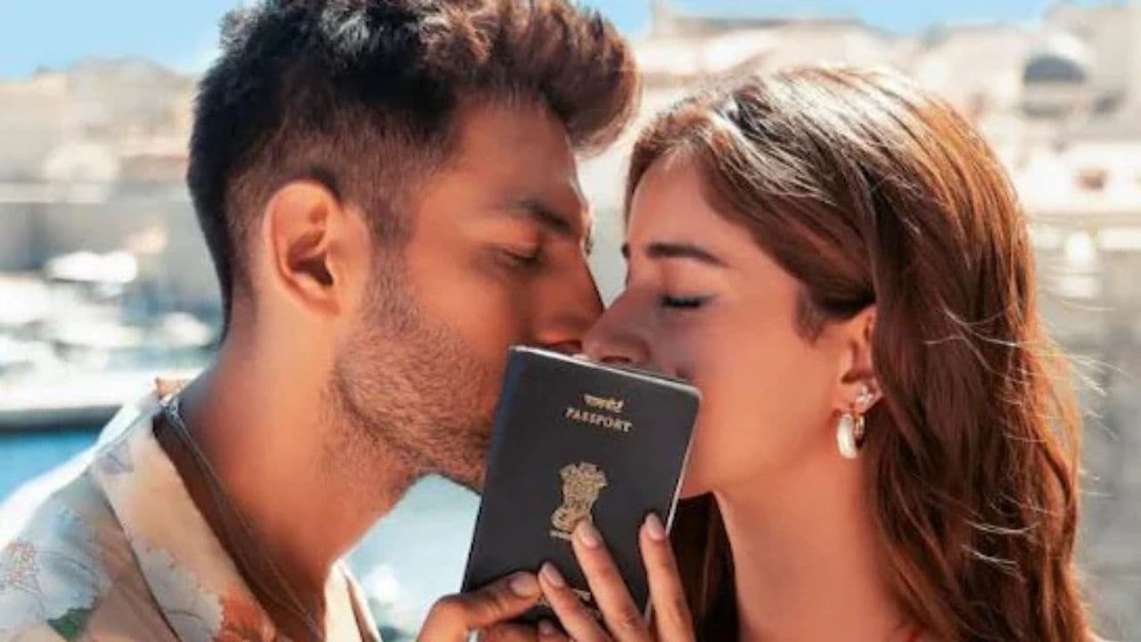 तू मेरी मैं तेरा मैं तेरा तू मेरी तू मेरी मैं तेरा मैं तेरा तू मेरी