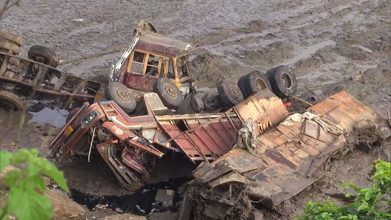 Gambhira Bridge collapse Gambhira Bridge collapse