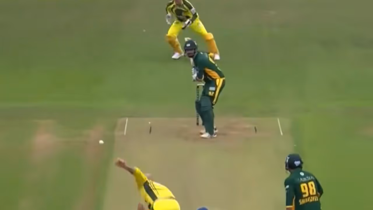 John Hastings Bowled 18 Ball Over John Hastings Bowled 18 Ball Over