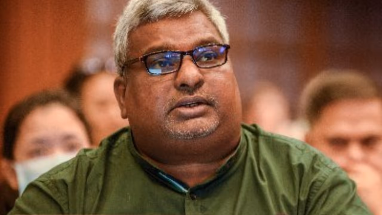 vb vijayakumar vb vijayakumar