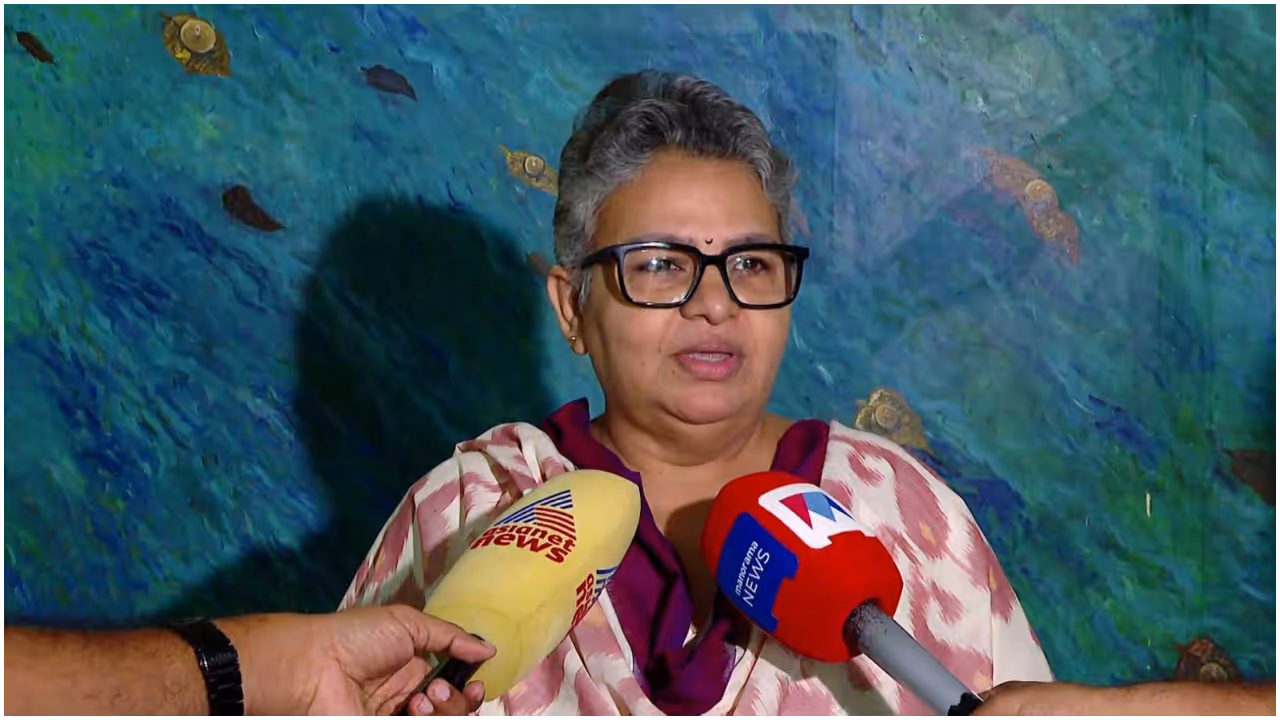 Deedi Damodaran Deedi Damodaran