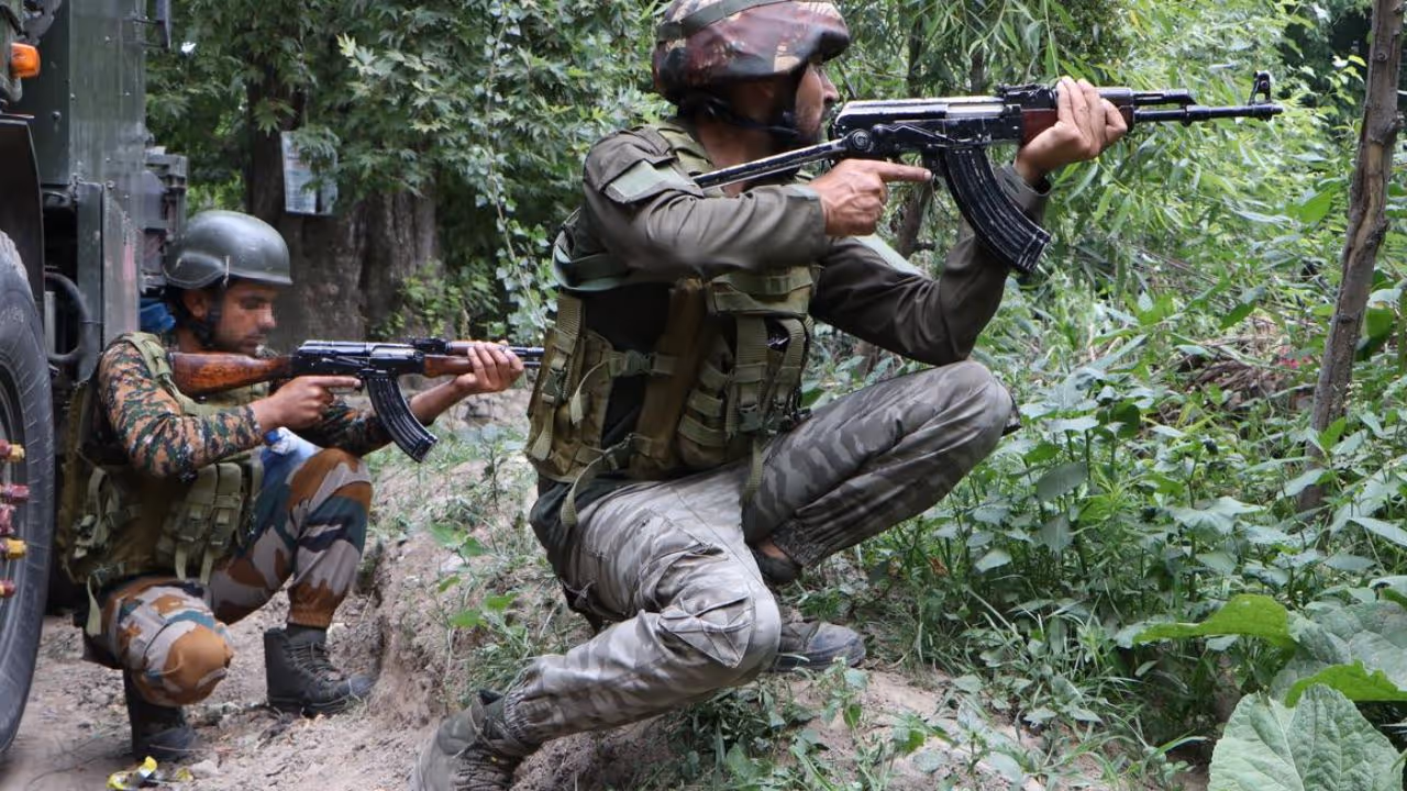 बांदीपोरा में दो आतंकवादी ढेर