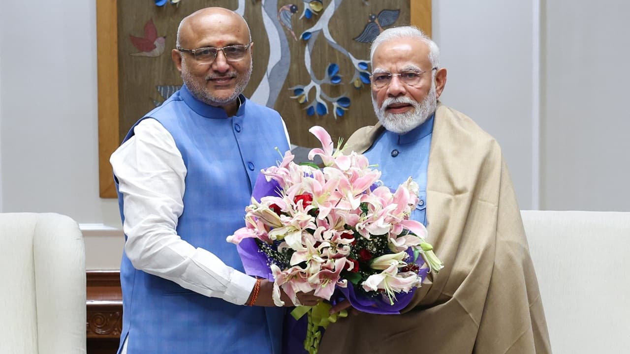 CP Radhakrishnan With Narendra Modi
