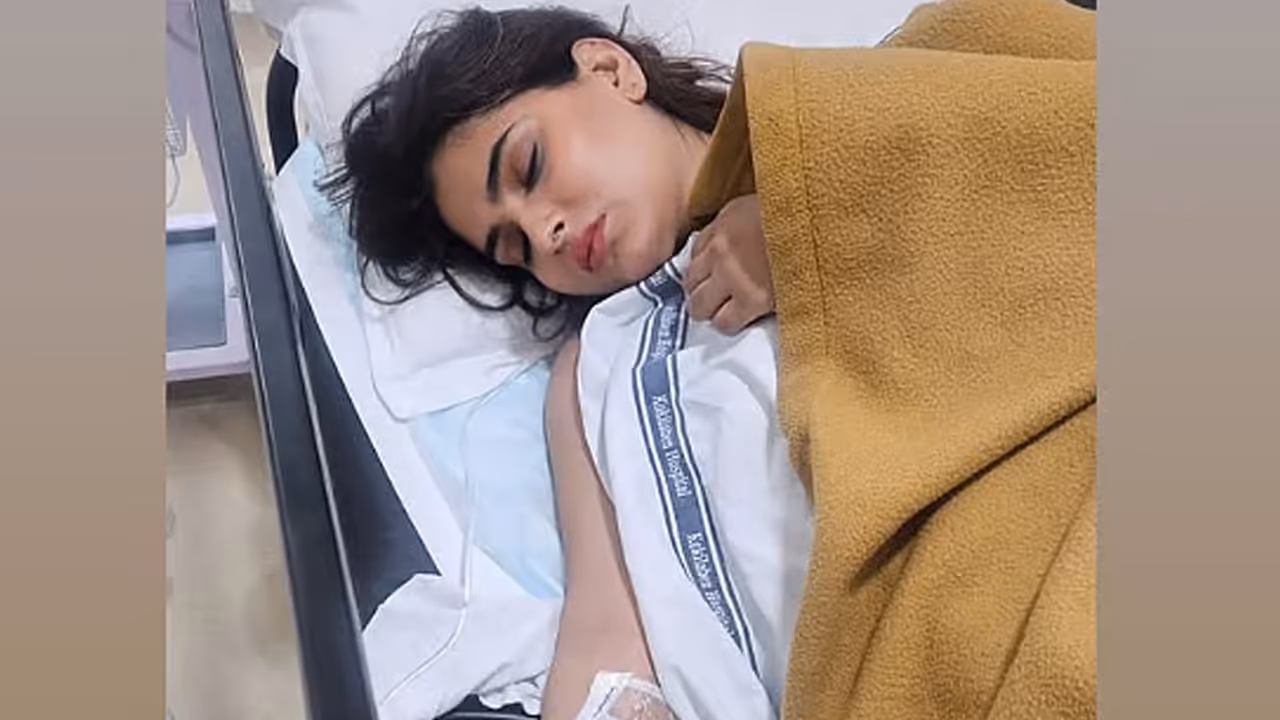 Karishma Sharma Train Accident Karishma Sharma Train Accident