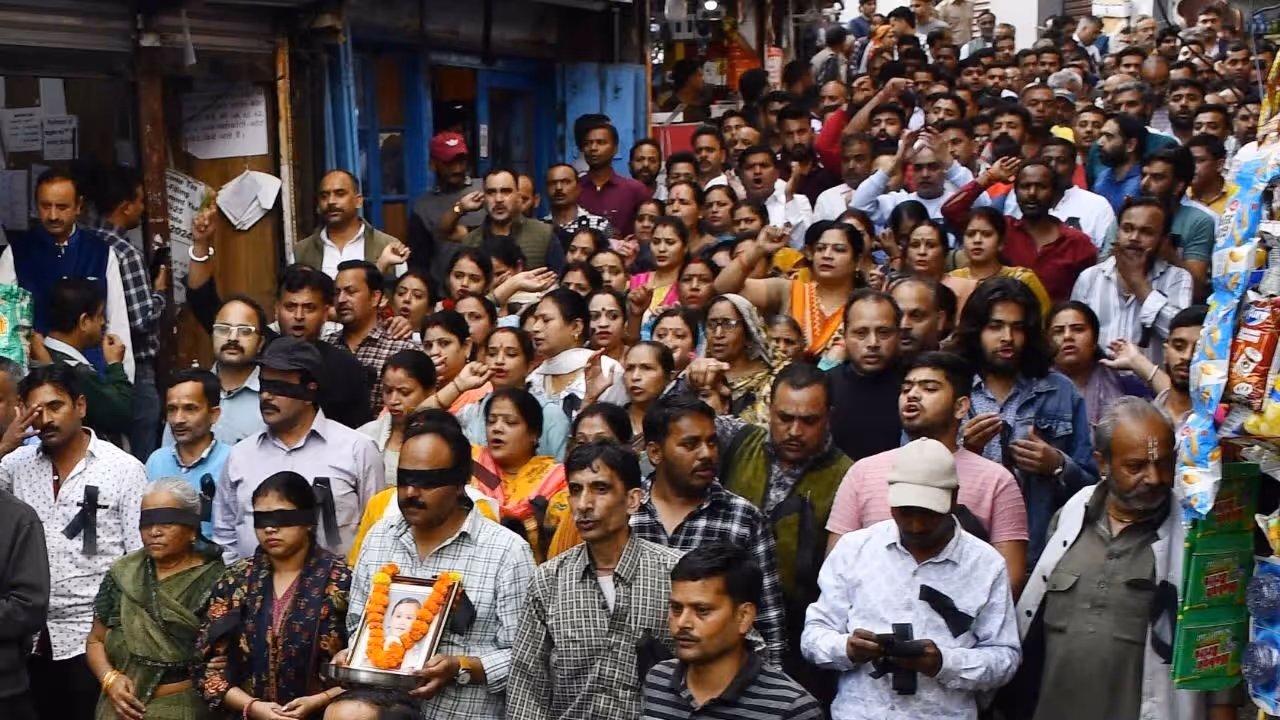 Shimla Protest over High court verdict in four year old murder case