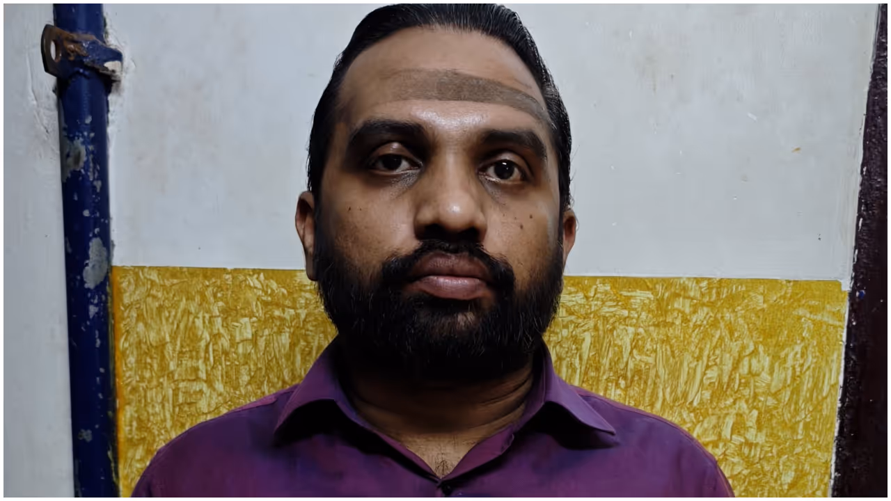  temple priest arrested for theft