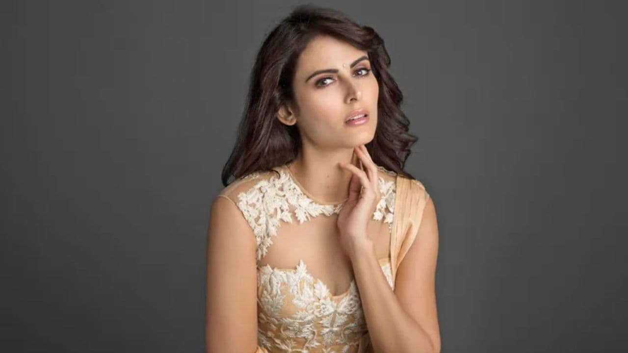 Mandana Karimi Mandana Karimi